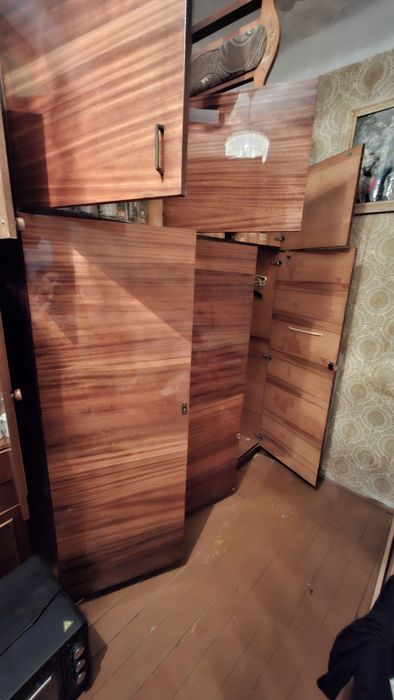 Віддам безкоштовно шафу дерев'яну