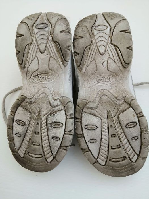 Ténis FILA #33 Menina