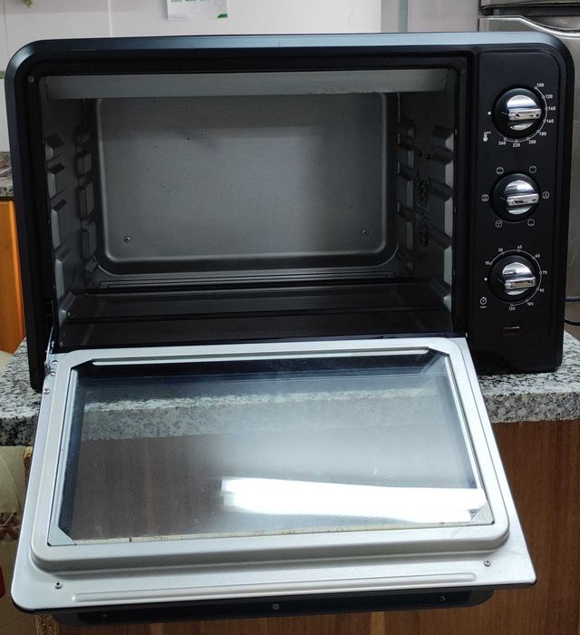 Mini forno Moulinex de 33L