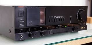 LUXMAN LV 105 U Amplificador Híbrido high end