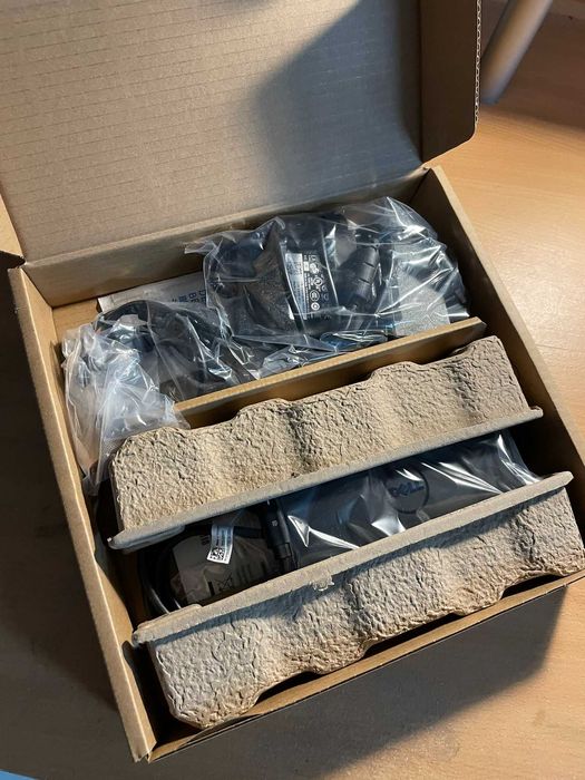 Stacja dokująca USB-C DELL WD15 / K17A z zasilaczem 130W - org pudełko