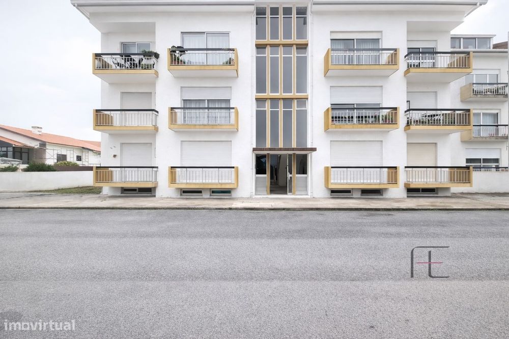 T2 em Ovar com Terraço e Elevado Potencial de Rendimento — Ovar, São João, Arada E São Vicente De Pereira Jusã, Aveiro