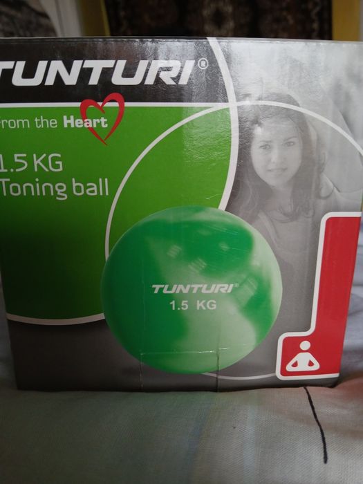 Tunturi 1.5 кг ,мяч для йоги