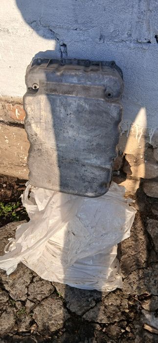 Поддон мерседес w124 ом605