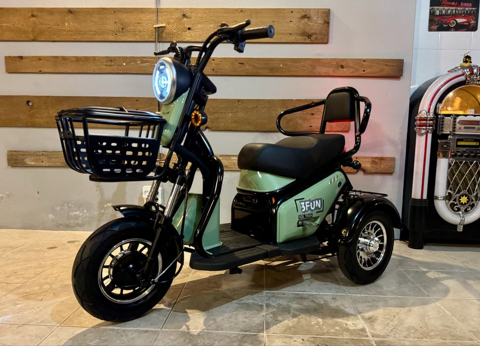 Triciclo eletrico sem carta Voltrish 3Fun