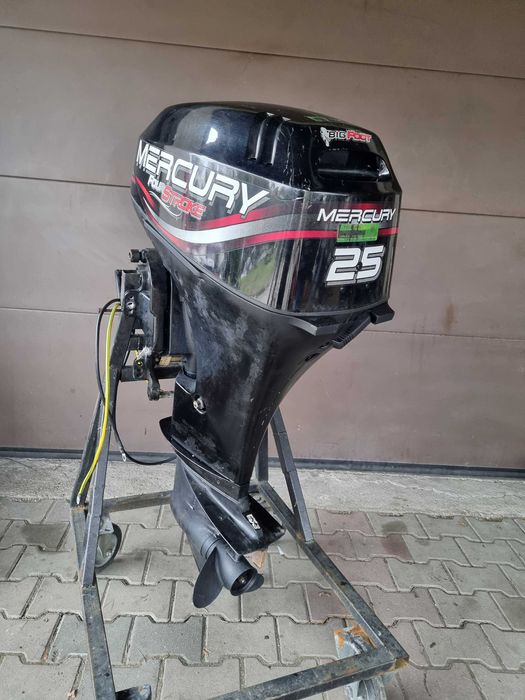Mercury 25 KM bigfoot uciągowy silnik zaburtowy , manetka