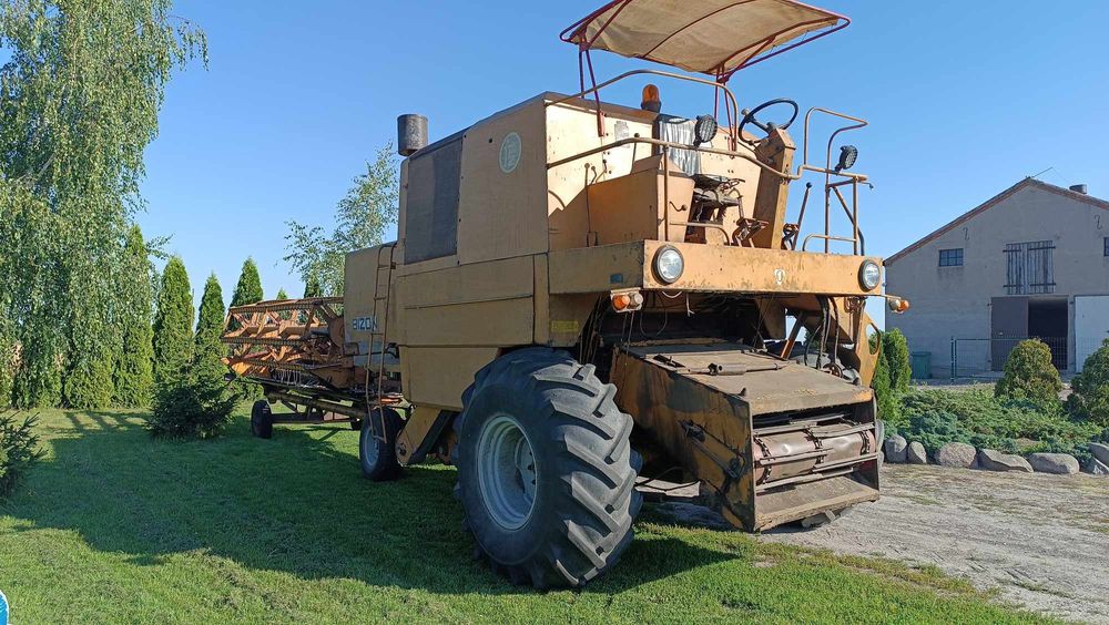 Kombajn Bizon Z056