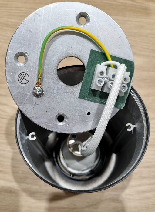 Lampa sufitowa tuba