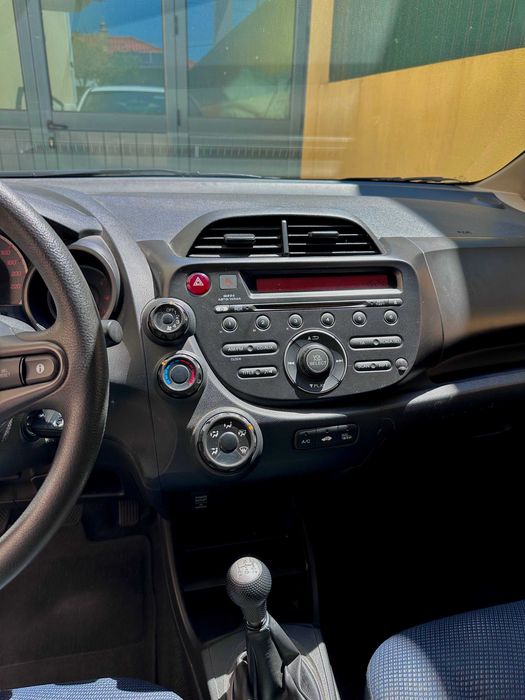 Honda jazz 2011 - 133000 kms