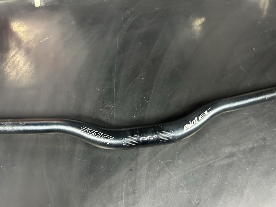Kierownica scott pilot pro 31.8x680 mm