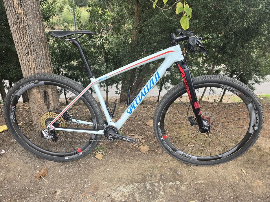 Specialized epic 29 9.2kg com rodas carbono