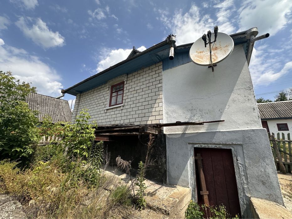 Будинок село Яришівка біля Томашпіль