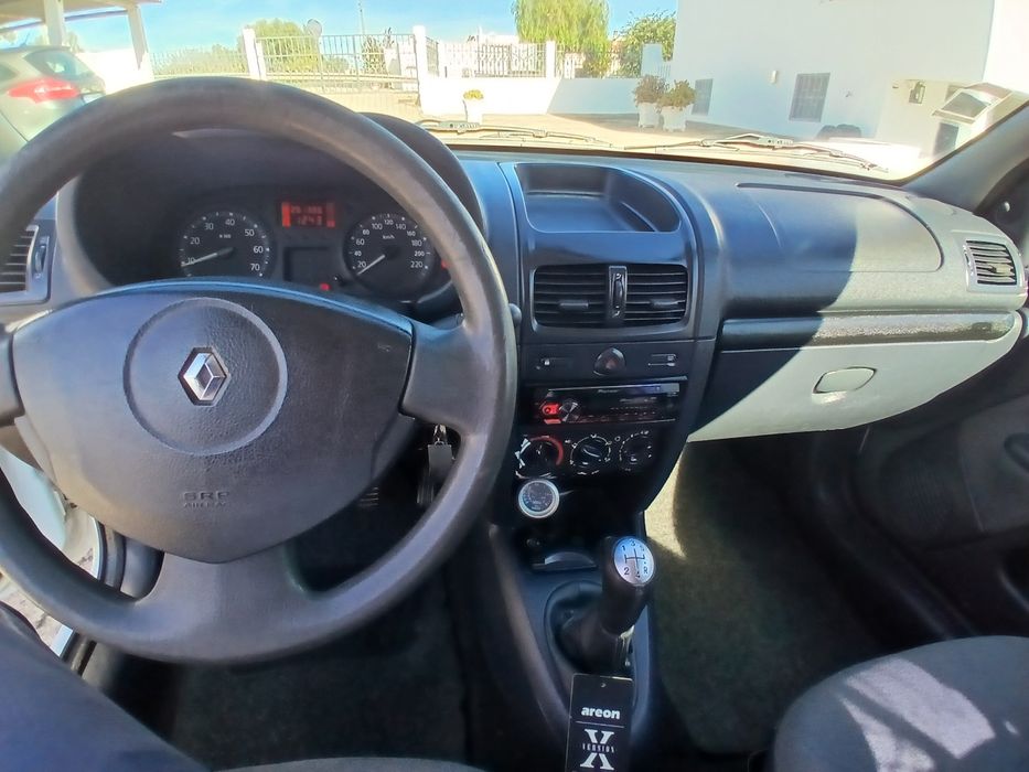 Renault clio 2006 1.5 dci storia
