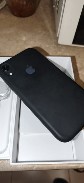 Iphone XR apple отличное состояние.