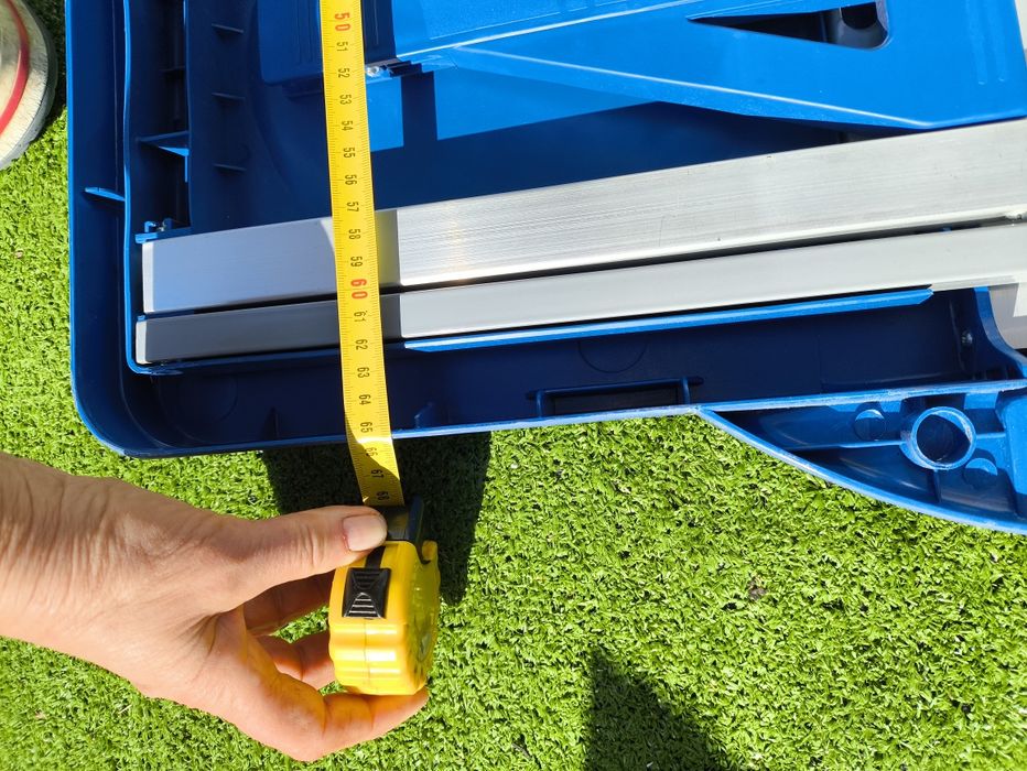 Складний стіл зі стільцями складной стол со стульями