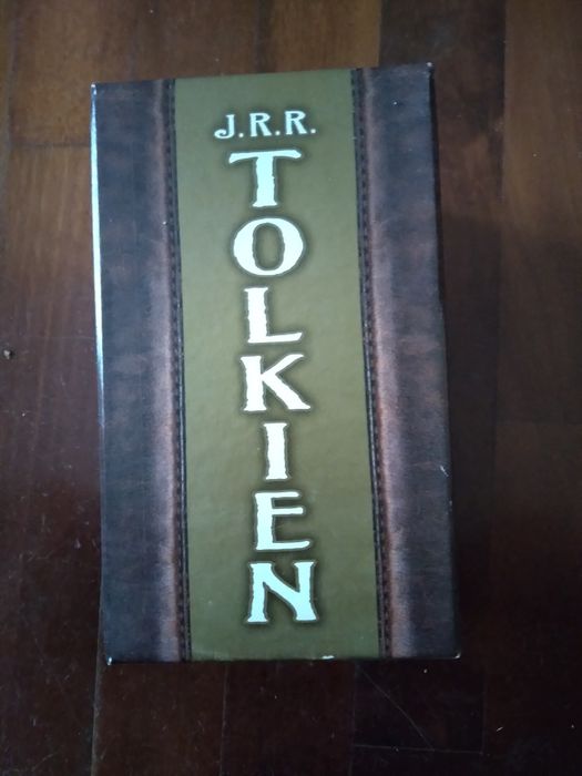 Tolkien, The hobbit and the lord of the rings