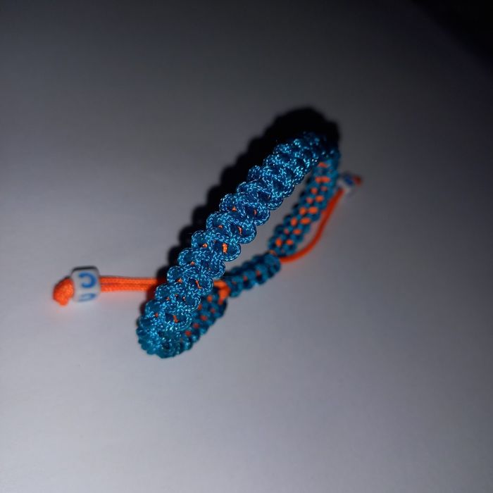 Браслети плетені