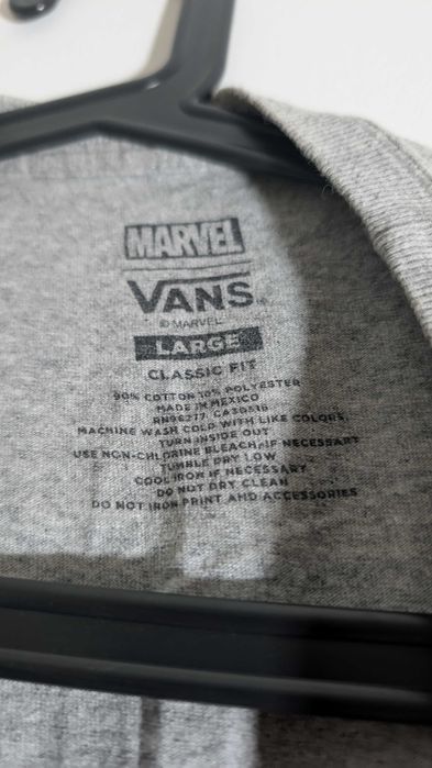 Longsleeve vans x marvel spiderman L