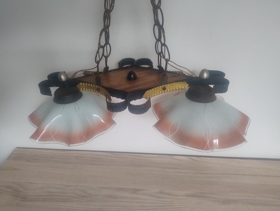 Żyrandol PRL klosze liście kwiaty