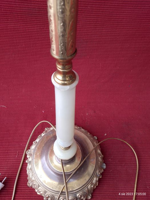 Lampa podłogowa stojąca