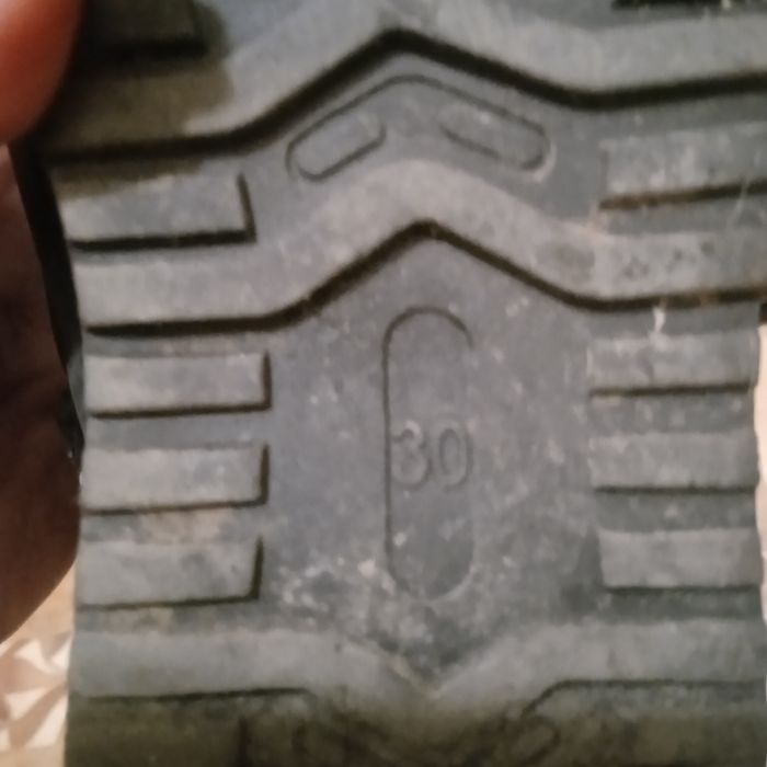 Зимні черевики на дівчинку 30 р