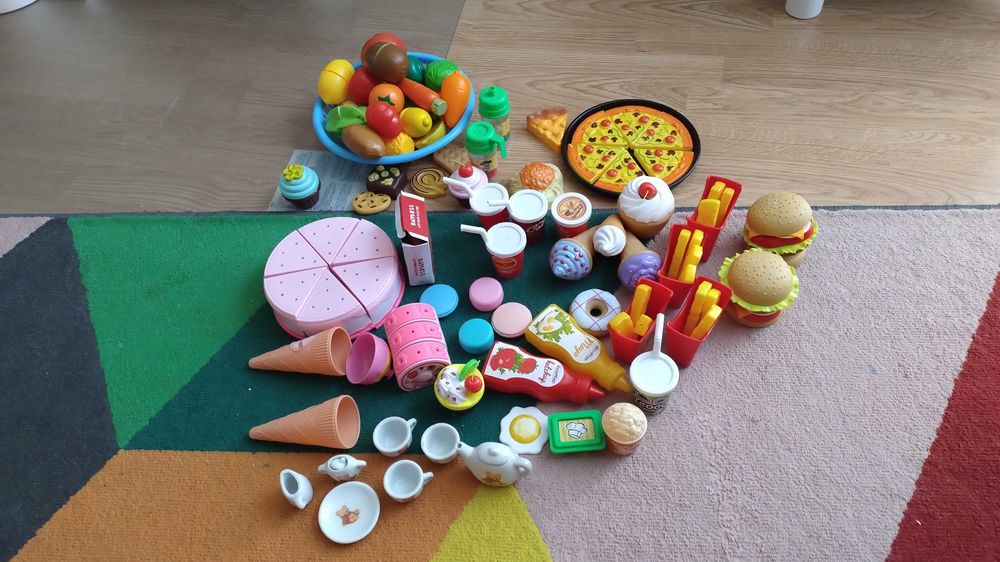Kuchenka zabawkowa Kidkraft