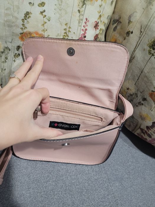 Torebka na ramię even&odd pudrowy róż regulacja