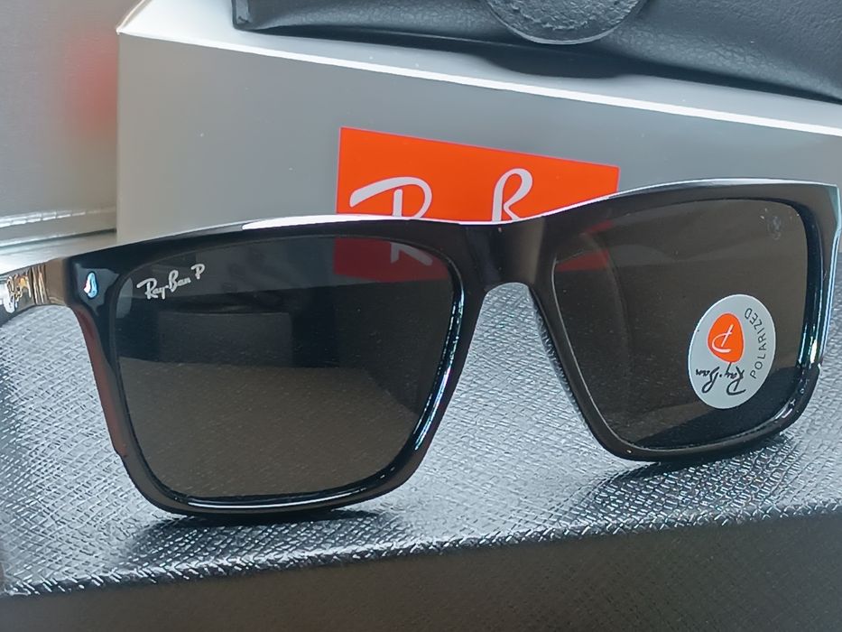 Брендові окуляри Ray Ban  з футляром.