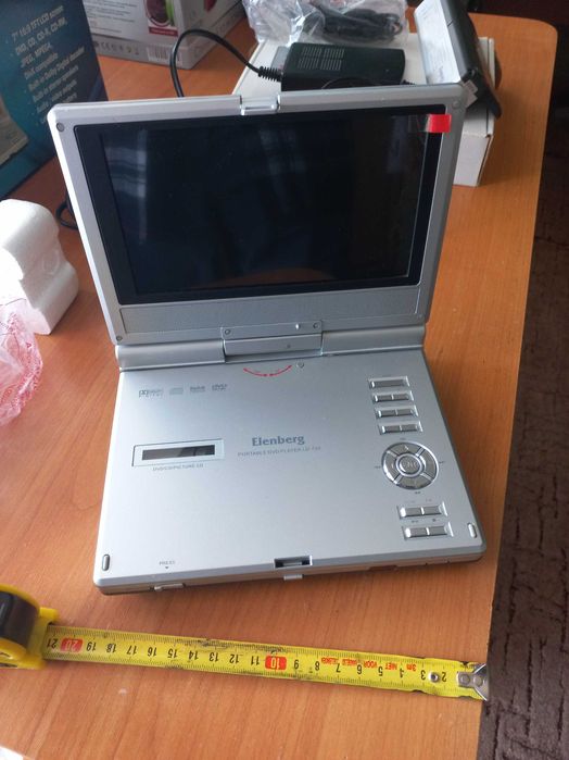 Компактний DVD плеєр Elenberg LD-720 (ДЕФЕКТ)