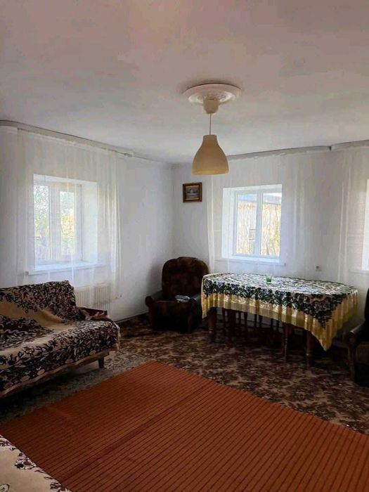 Продаж будинку біля Кременця