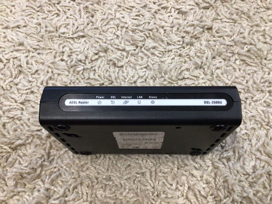 Роутер D-Link DSL-2500U.