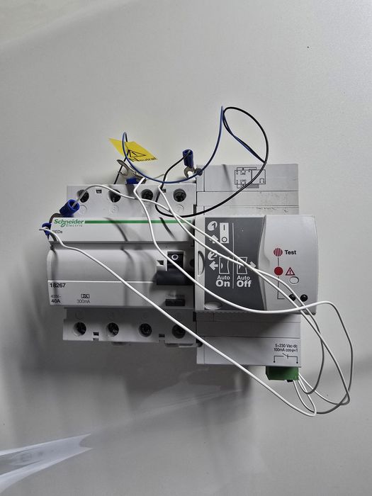 Vendo Diferencial 40 A shnaider