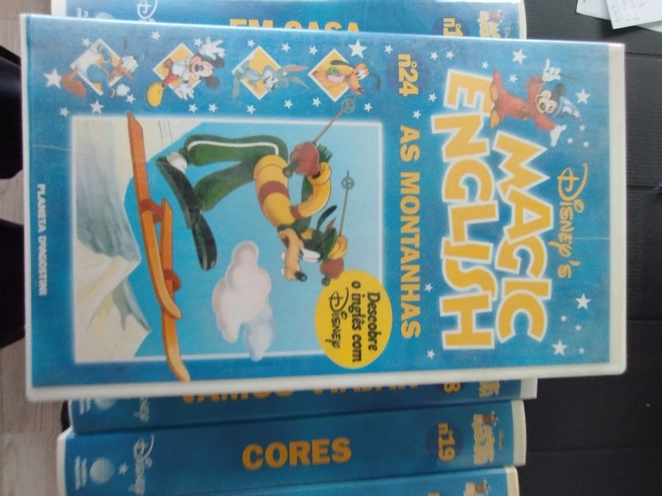 Cassetes VHS de curso de inglês Disney
