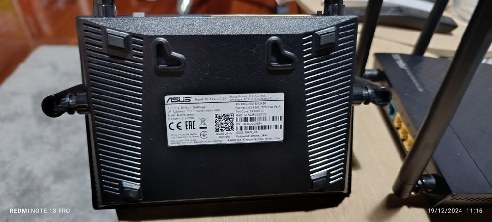 Router ASUS RT-ac750l