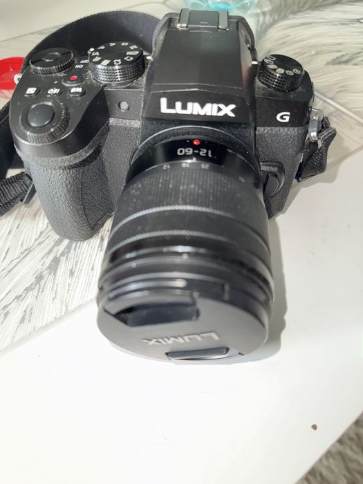 Aparat Panasonic Lumix DC-G90 +Obiektyw 12-60mm V-Log L + 4 baterie + ładowarka 2 kanały