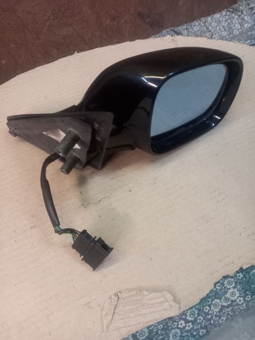 Дзеркало праве Шкода Тур