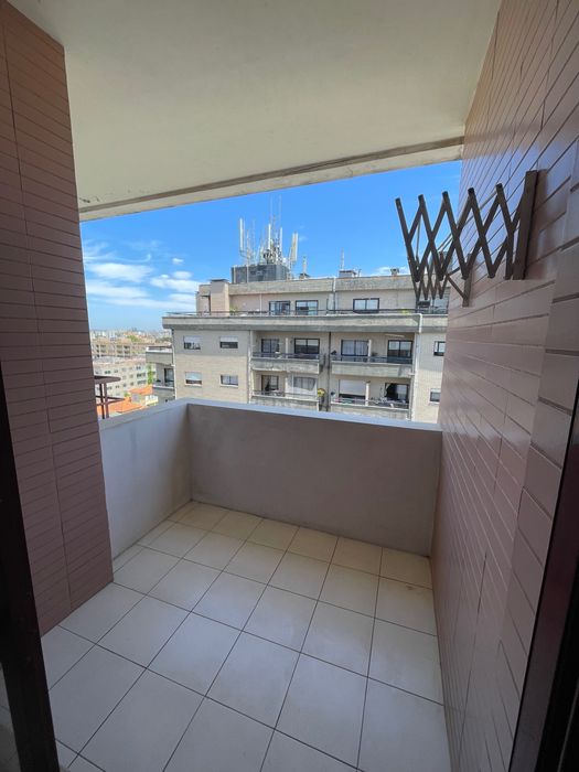 Arrendamento do apartamento T1 na Rua 4 Caminhos