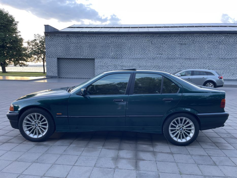 Продам BMW E36 рест