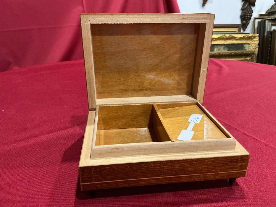 Caixa musical para joias com 15x11 cm anúncios abaixo