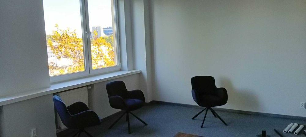 Pomieszczenie biurowe (biuro) o powierzchni 28m2 do wynajęcia, Łódź Zbąszyńska 4