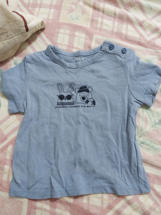Roupas em bom estado