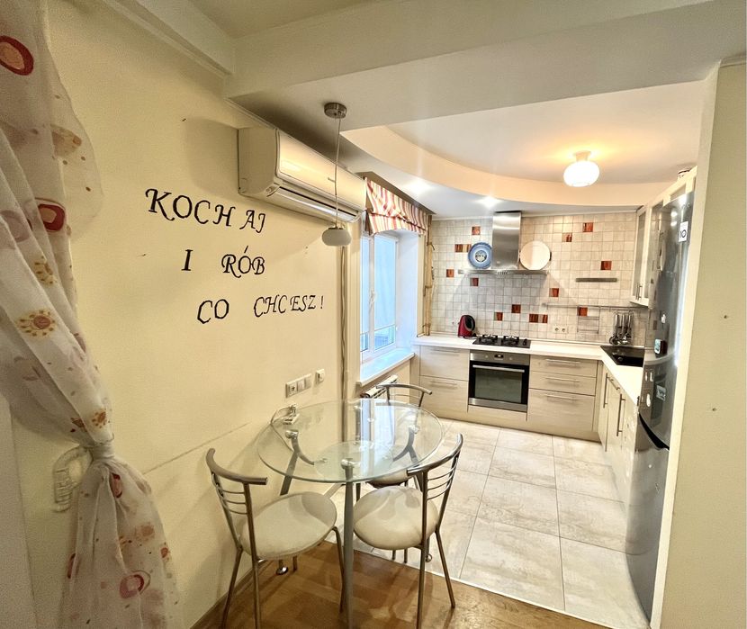 Оренда 3 кімн.квартири Русанівська набережна 10/1 (м.Лівобережна)-