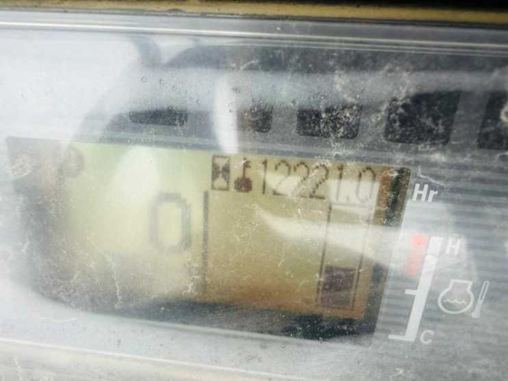 Вилочний погрузчик навантажувач CATERPILLAR GP25NTз вилами 2013 РОКУ