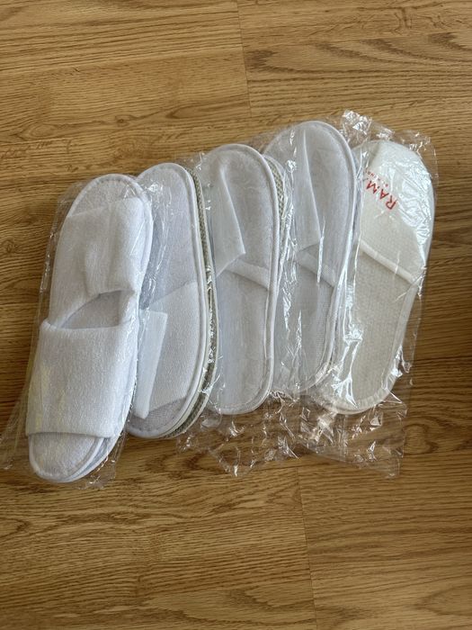 Ciapcie kapcie hotelowe białe nowe 5 par