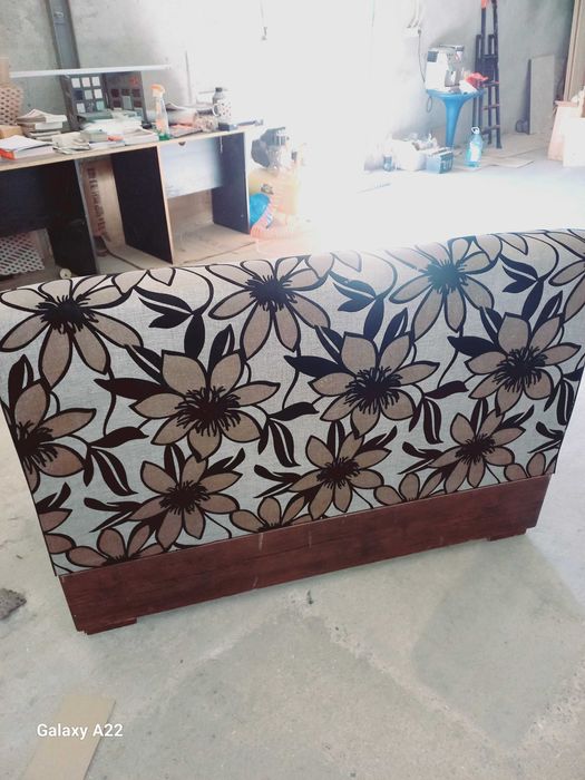 Продаються дивани для кафе