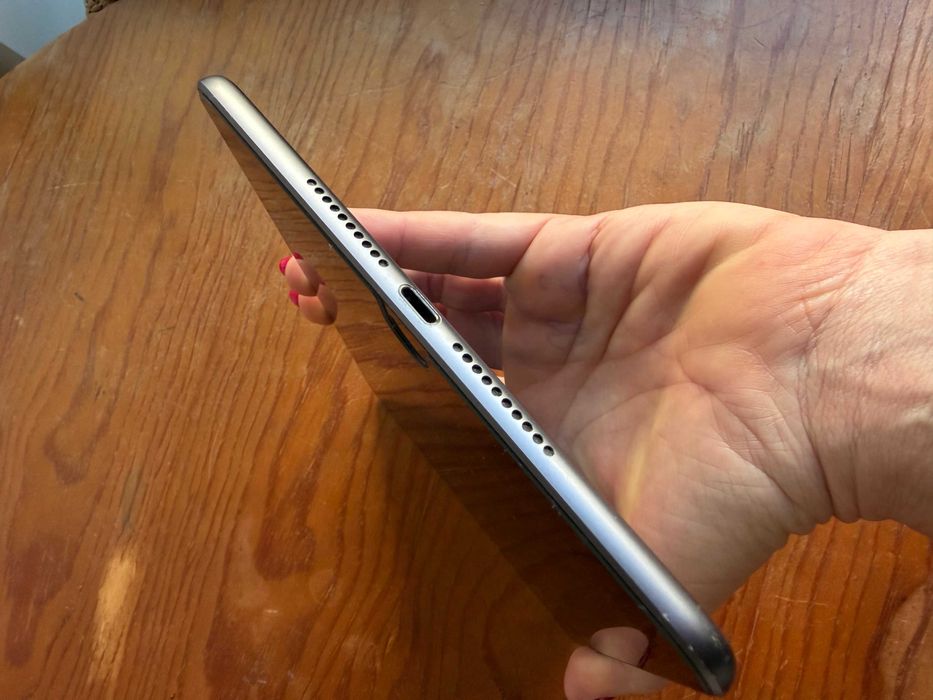 iPad mini 5ª geração – 64GB – Bateria 90% – Com capa e película