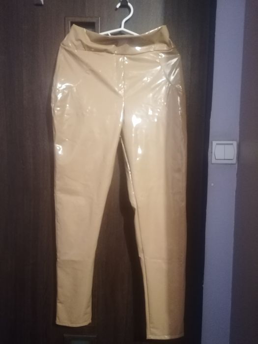 Spodnie lateksowe