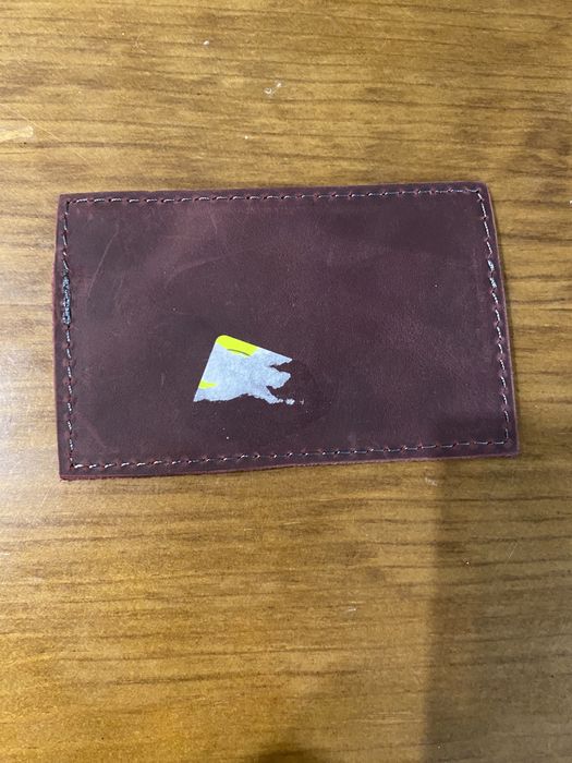 Carteira para cartão de crédito ou similar em pele genuína