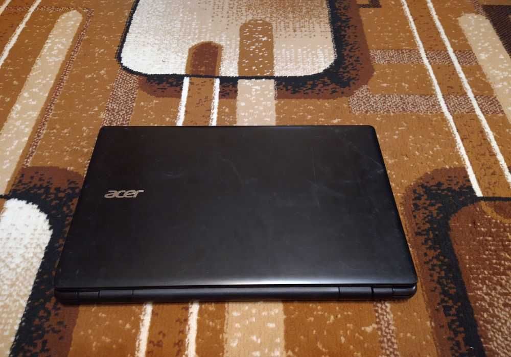 Acer E5-571, procesor Intel i3-4030 (4x1.90), dysk 320GB, bateria ok