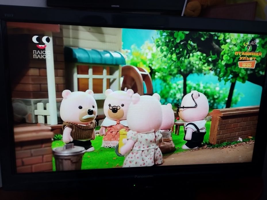 Телевізор Panasonic  32 діагональ